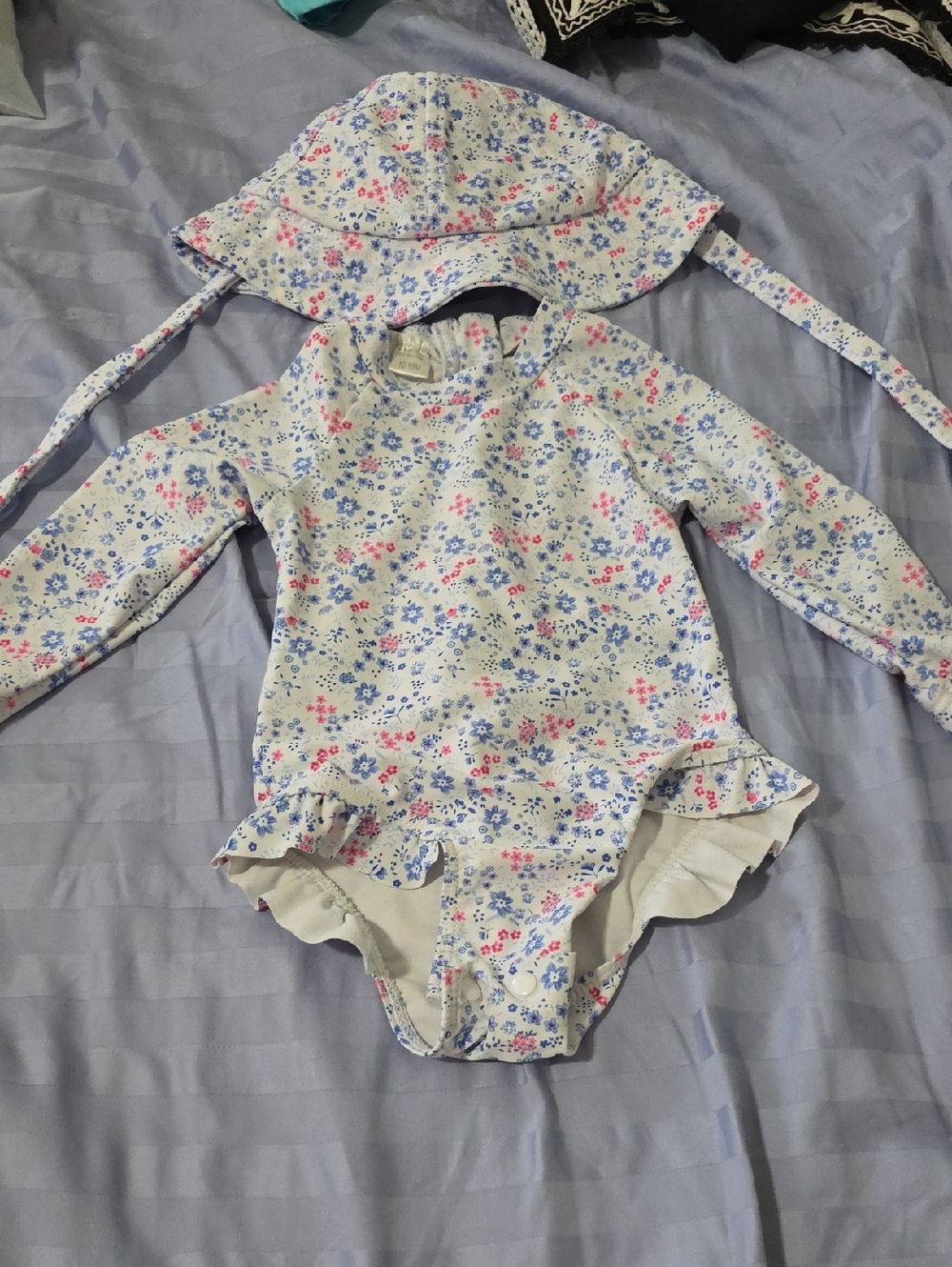 Long-Sleeve Floral One-Piece Swimsuit with Hat - White with Pink & Blue Floral